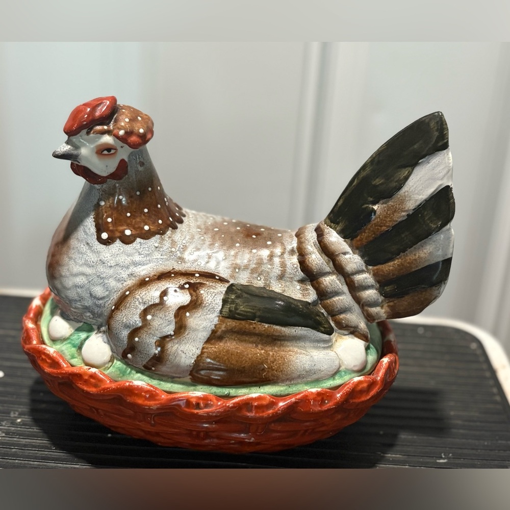 Antique Ceramic Staffordshire Hen on a
Nest Tureen / Pottery Egg Dish 🐓